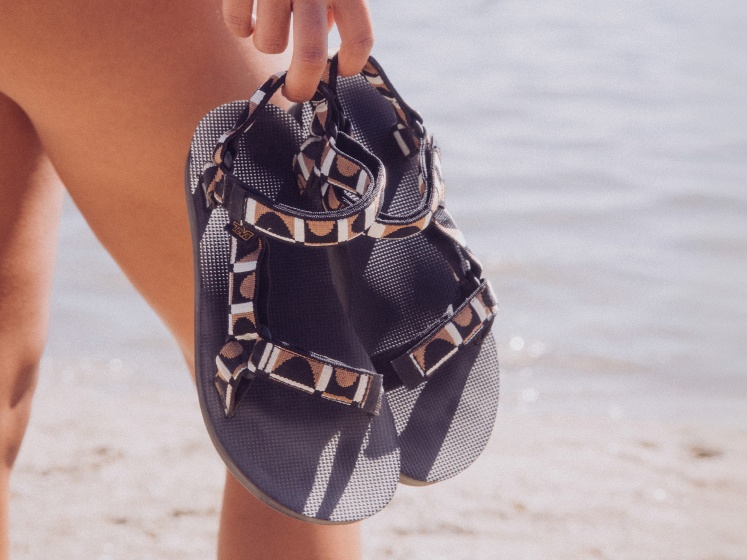 Midform Universal Sandal