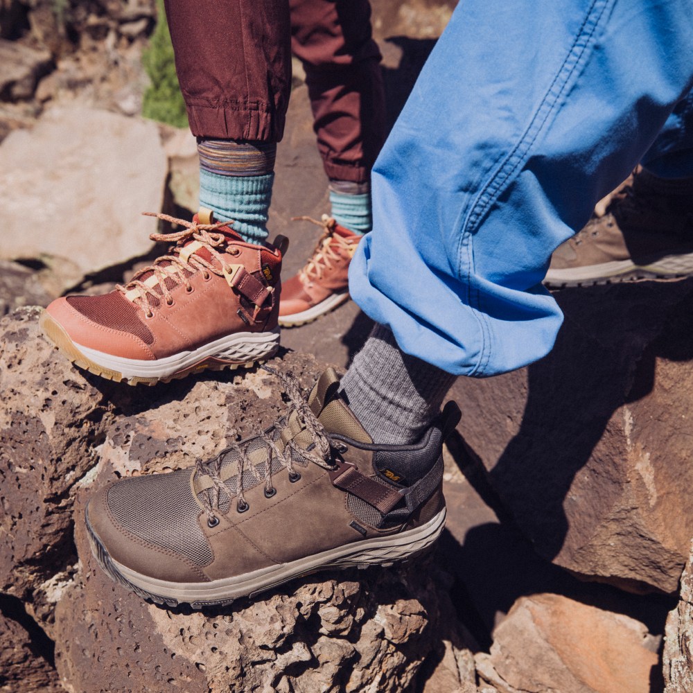 Teva low boots shop